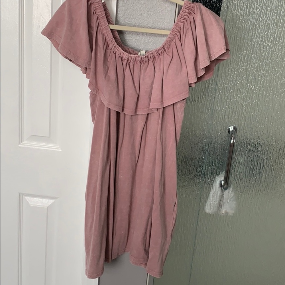 BNWT Off the shoulder dress with pockets